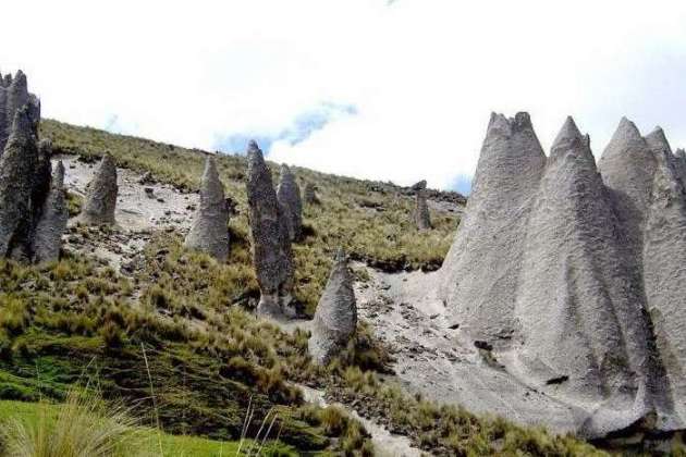 Site of Inca de Pampamarca (in Cotahuasi Canyon)