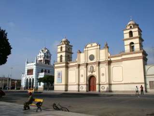 Lima y camino a Pisco