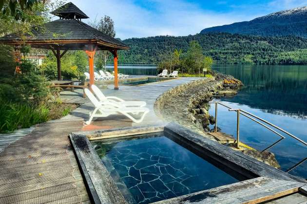 Thermal waters of Ventisquero 