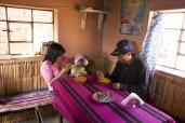 Casas de habitantes en la isla Amantani - - - Salon familial