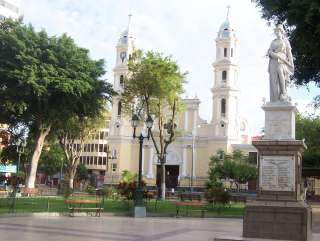 La cathédrale de Piura