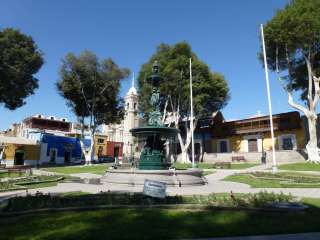 Plaza de armas de Moquegua