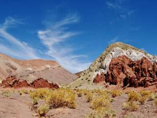 Encuentro con el valle del arco iris y el valle de la luna