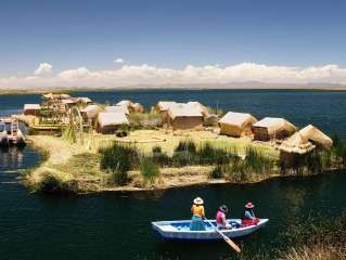 Lake Titicaca and its floating islands!