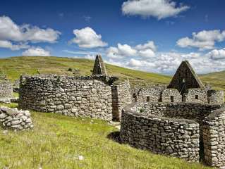 Puno/Sicuani via Tinajani/Kanamarca