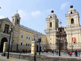 Visite de Lima et vol vers Arequipa