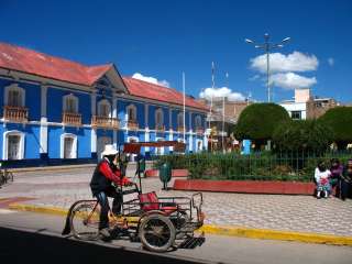 Visit the Colca canyon by car and overnight in Puno